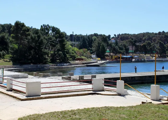 With A Parking Space - 23290 דירה